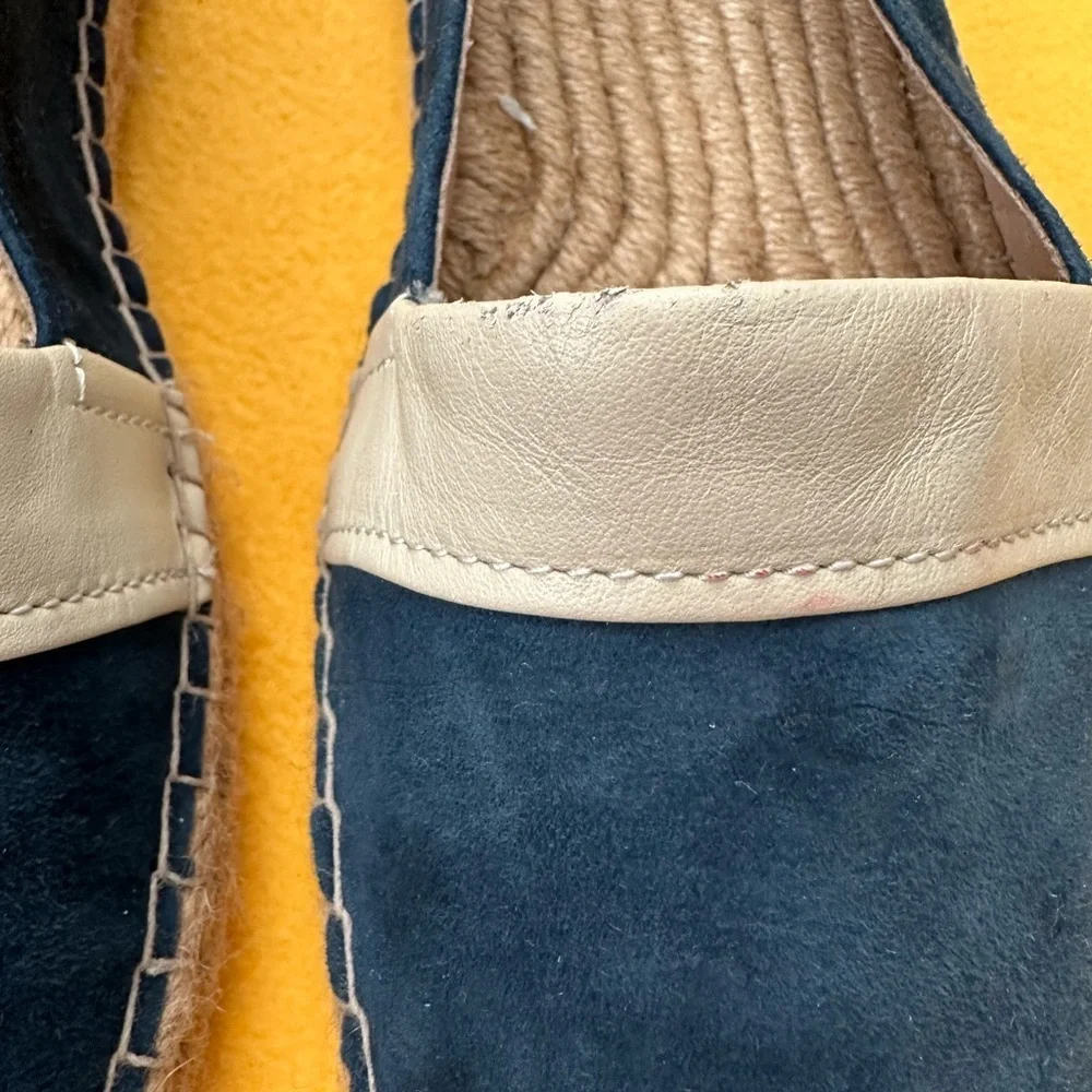 Tommy Bahama Navy and Cream Espadrilles